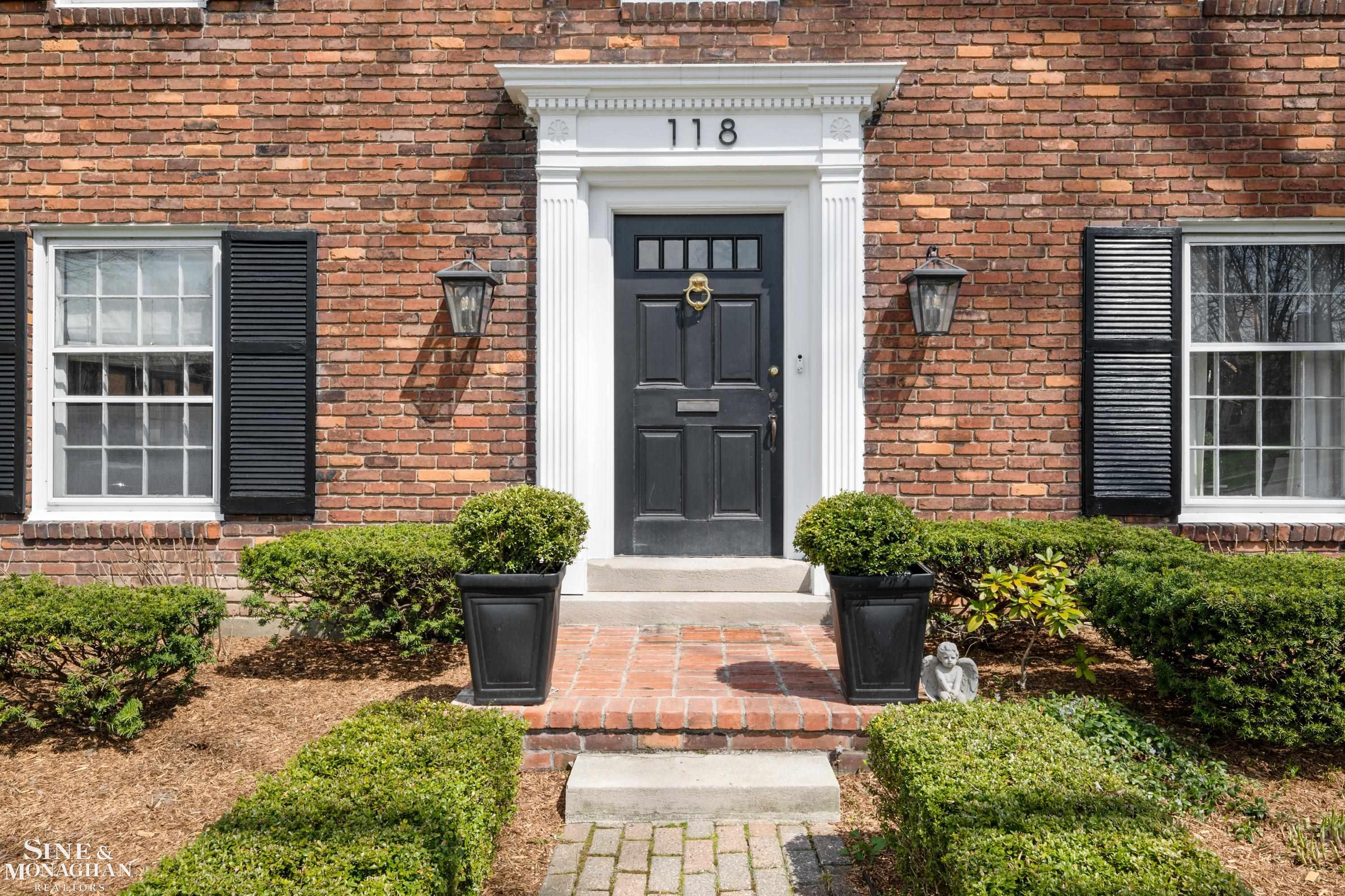 118 Merriweather Road Grosse Pointe Farms, MI 48236 - Photo 2 of 54