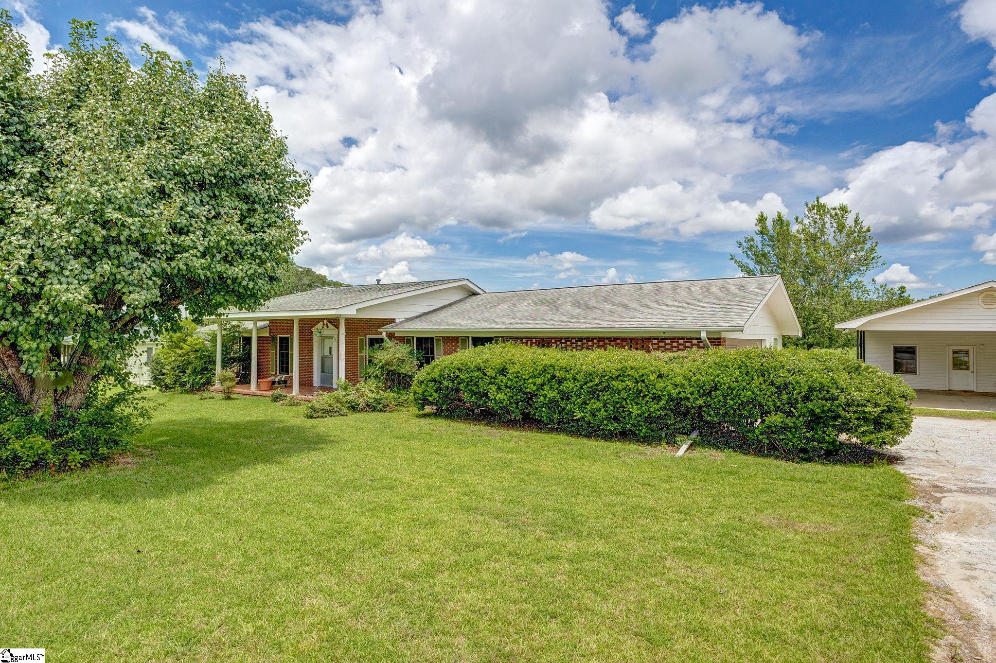 806 Chick Springs Road Taylors, SC 29687 - Photo 4 of 50 Gallery Image 4