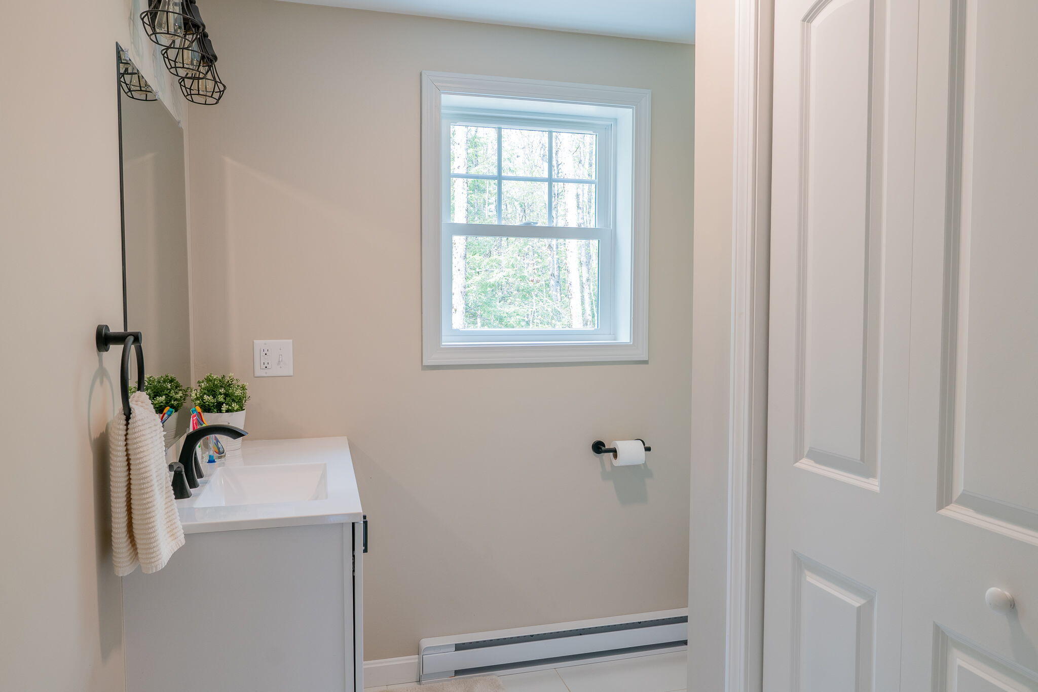 219 Dyer Road Biddeford, ME 04005 - Photo 10 of 51 30-web-or-mls-219 Dyer Rd40