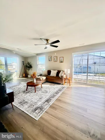 $399,900 | 23 Tamarack Lane, Levittown, PA 19054