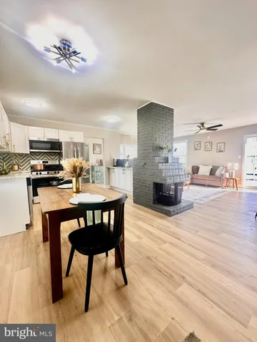 $399,900 | 23 Tamarack Lane, Levittown, PA 19054