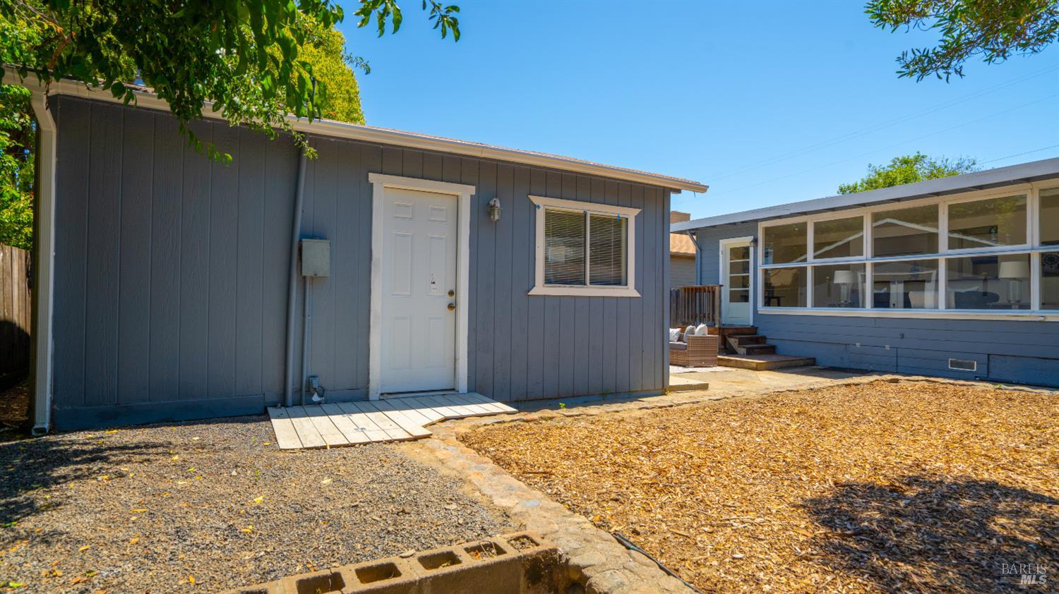 38 Bret Avenue San Rafael, CA 94901 - Photo 44 of 52 a front view of a house with a yard