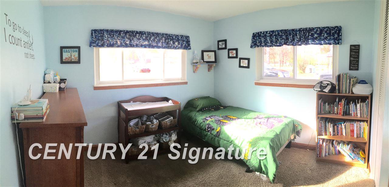 3810 North River Road Freeland, MI 48623 - Photo 6 of 12