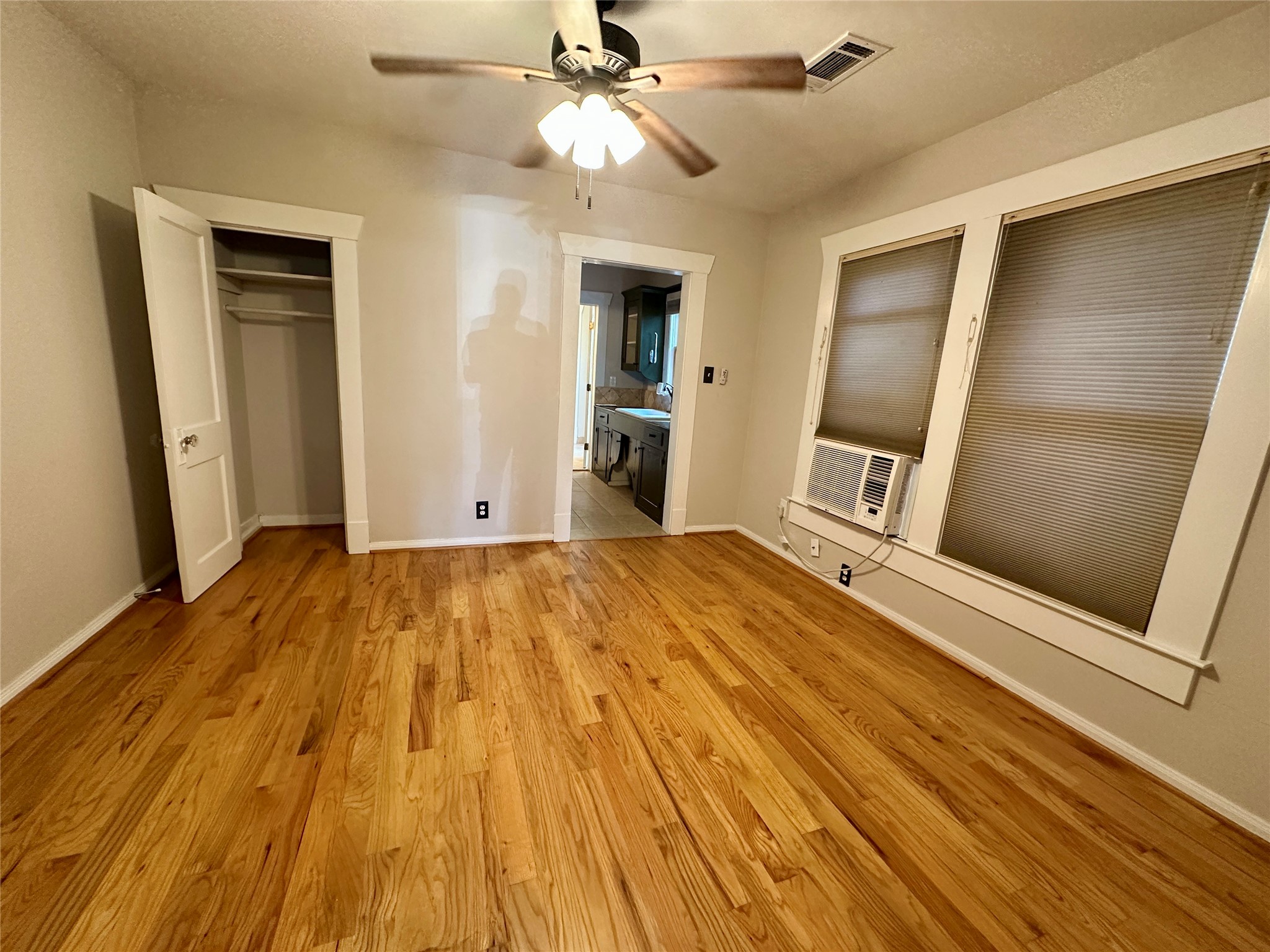 405 James, Unit 2 Houston, TX 77009 - Photo 5 of 12