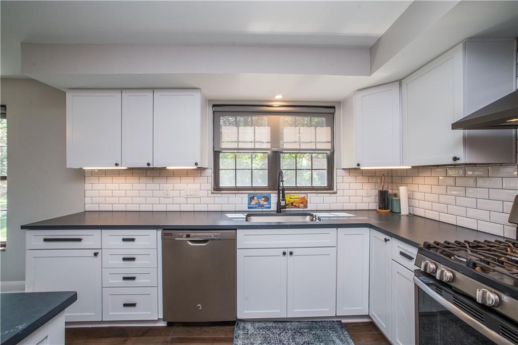 550 Westover Road Pittsburgh, PA 15228 - Photo 10 of 25 Gallery Image 10