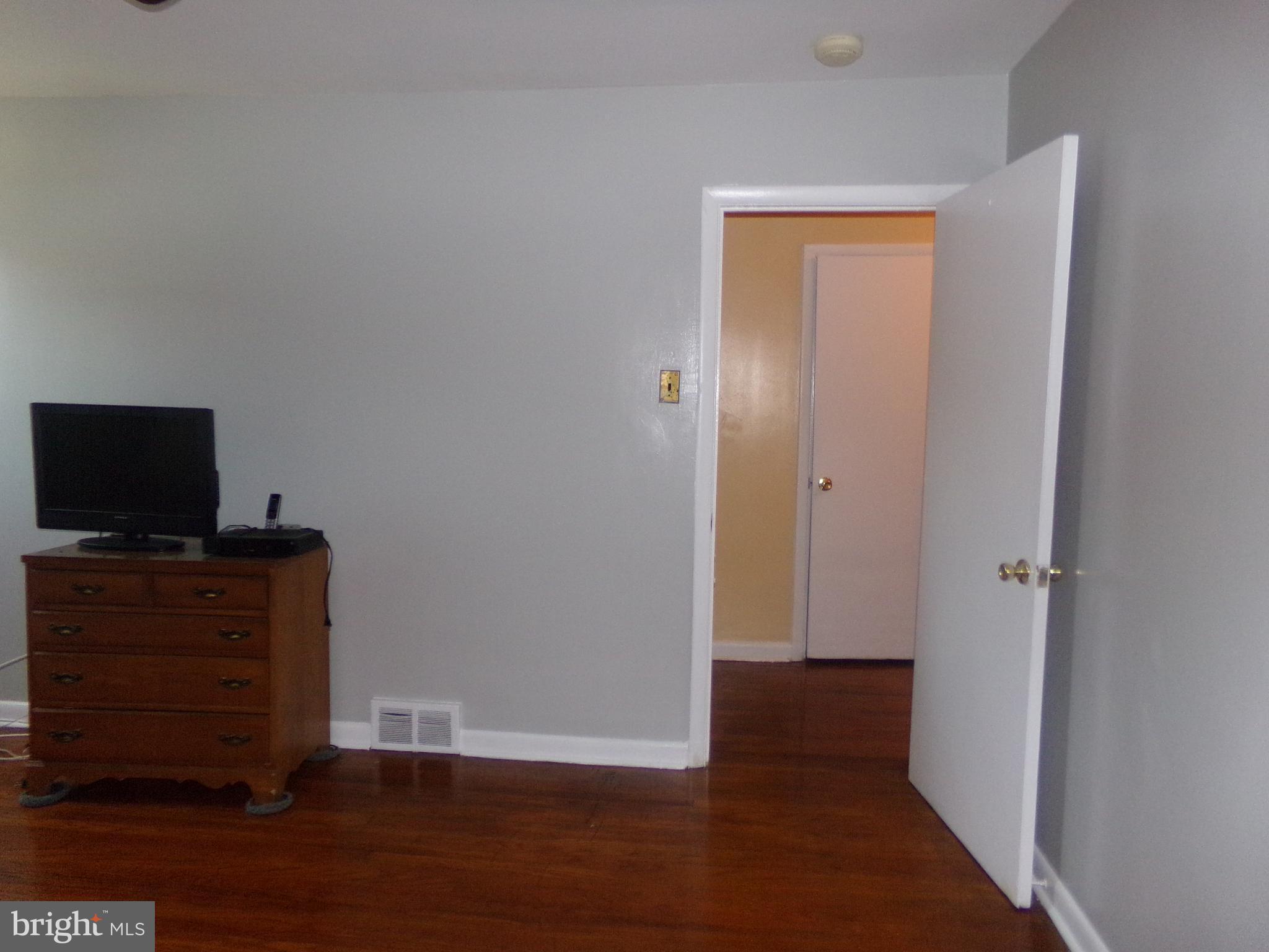 36 Baily Road Yeadon, PA 19050 - Photo 23 of 42 Look at those floors!