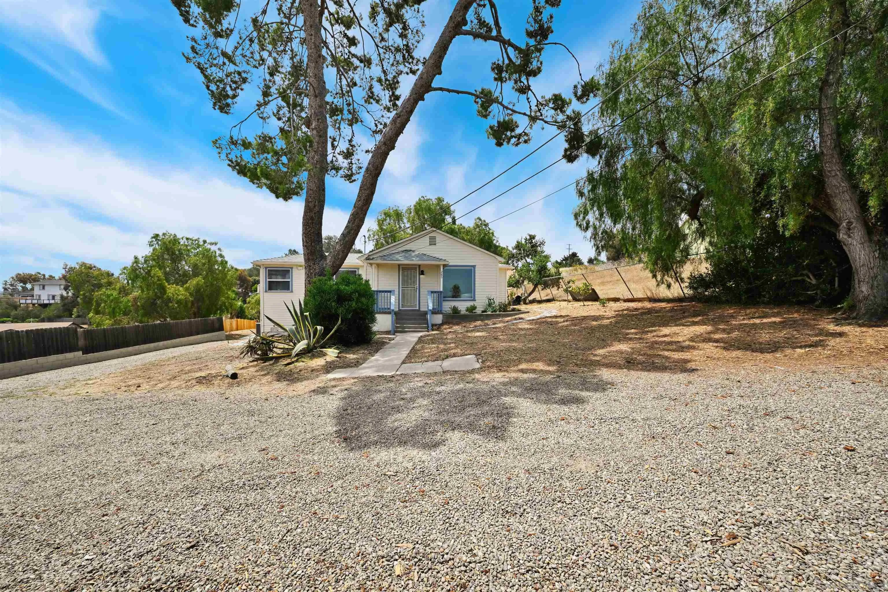 285 Ritchey Street San Diego, CA 92114 - Photo 32 of 34