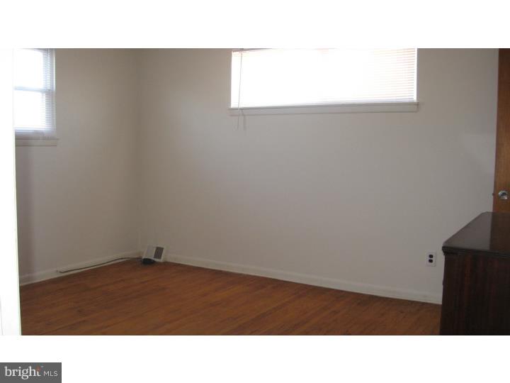 3114 Derry Road Philadelphia, PA 19154 - Photo 15 of 19 Bedroom - Main