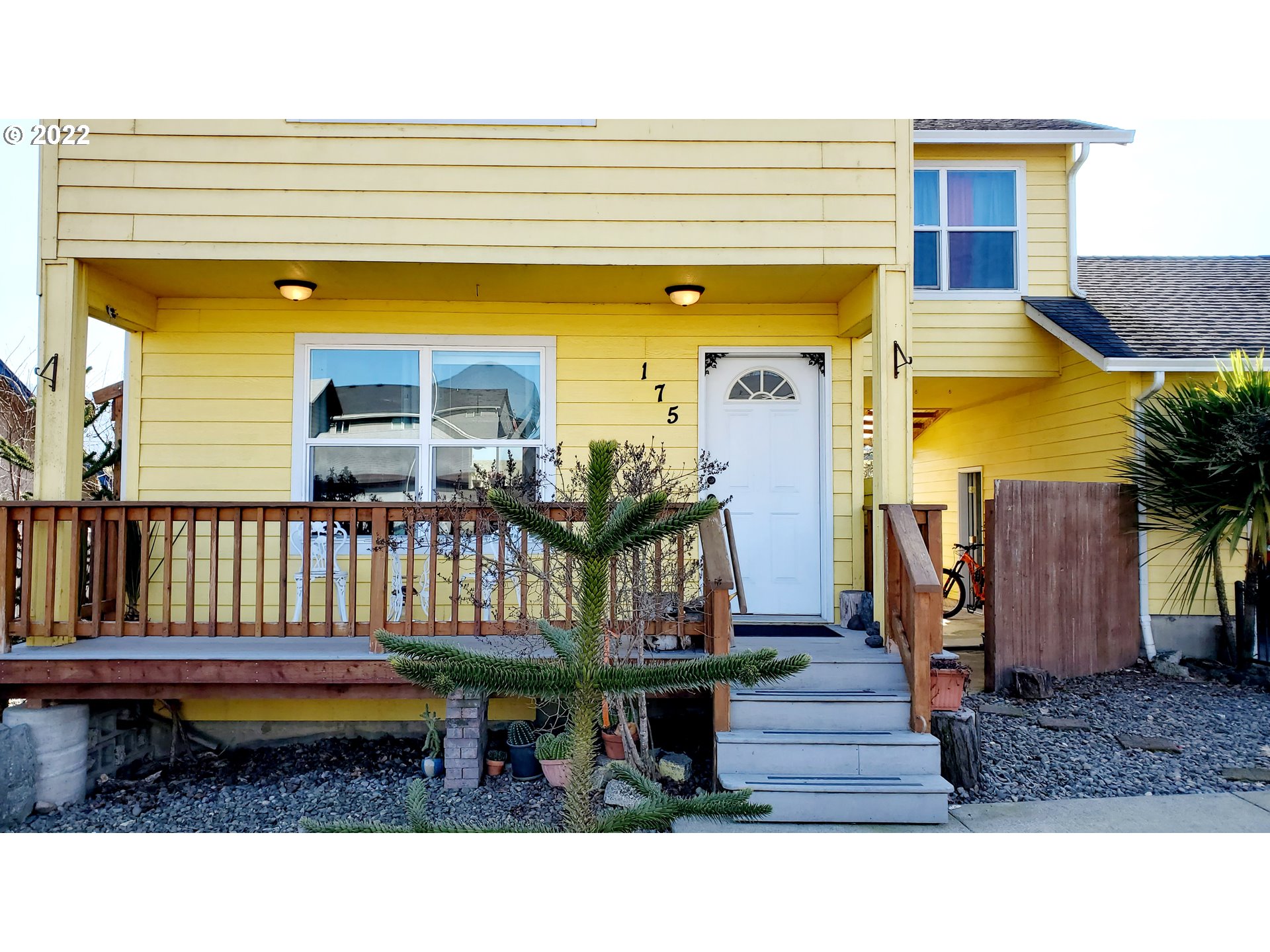 175 Northeast Plum Ridge Drive Winston, OR 97496 - Photo 2 of 31 Gallery Image 2