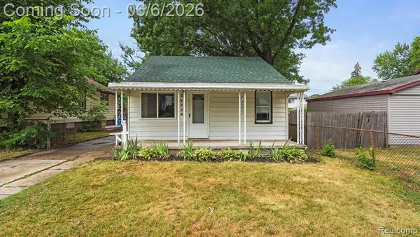 $1,400 | 23773 Hazelwood Avenue, Hazel Park, MI 48030