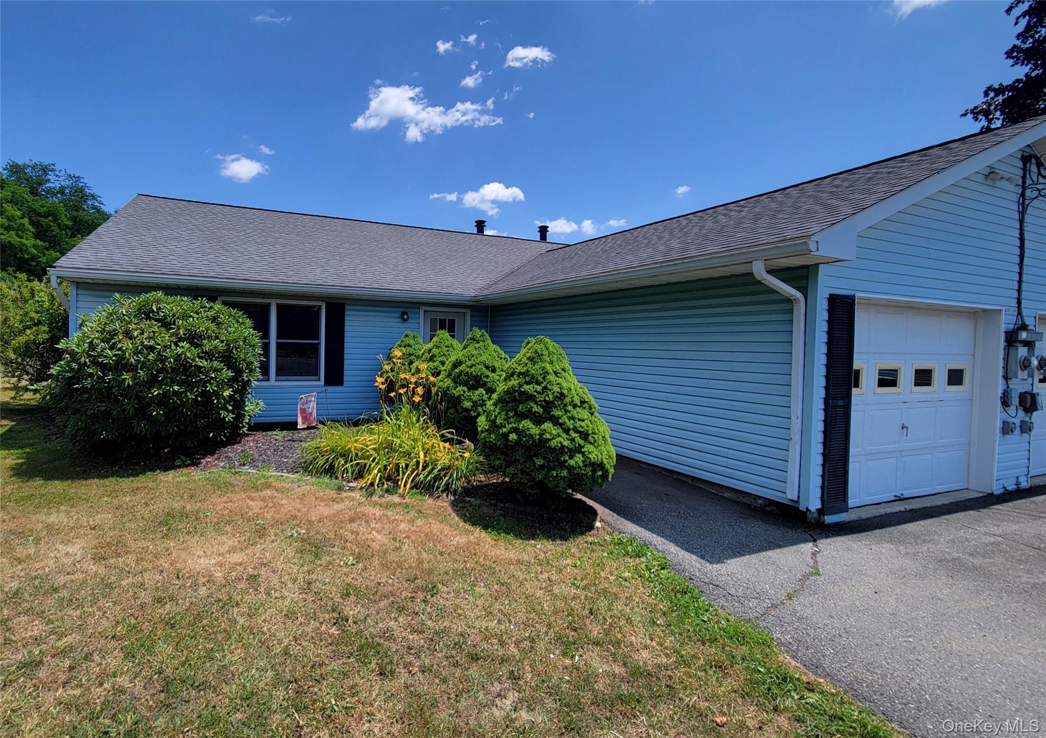 94 Plains Road, Unit LEFT SIDE Walden, NY 12586 - Photo 2 of 22
