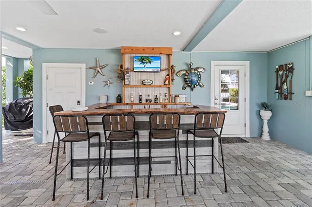 $5,000,000 | 519 Villa Rosa Way, Anna Maria, FL 34216