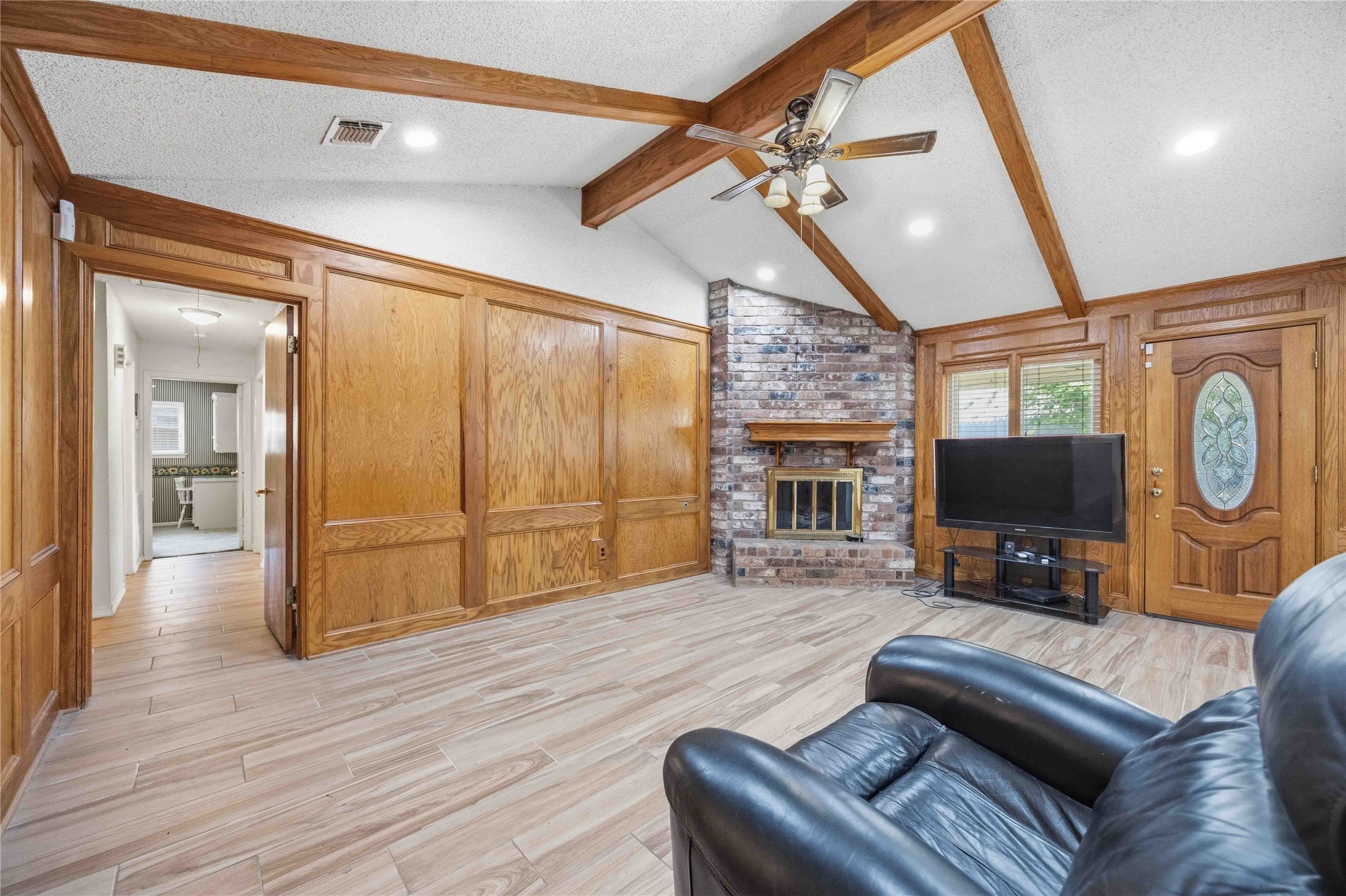 154 Evanston Street Houston, TX 77015 - Photo 5 of 20