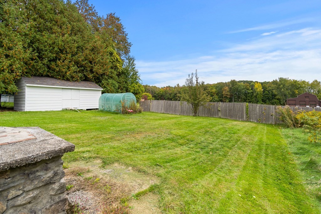 463 Massasoit Road Worcester, MA 01604 - Photo 5 of 42 Gallery Image 5