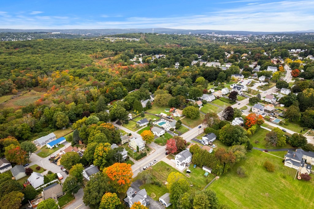 463 Massasoit Road Worcester, MA 01604 - Photo 10 of 42 Gallery Image 10