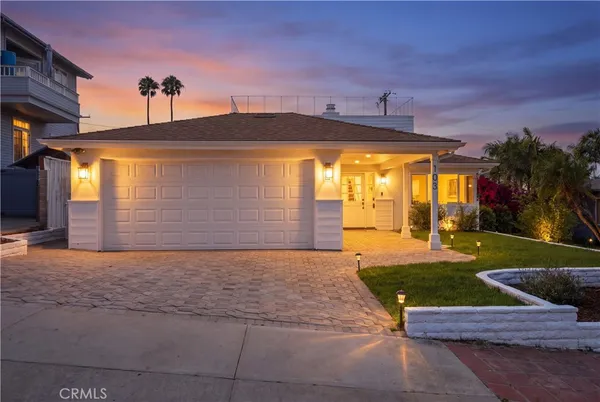$2,895,000 | 103 West Avenida Santiago, San Clemente, CA 92672