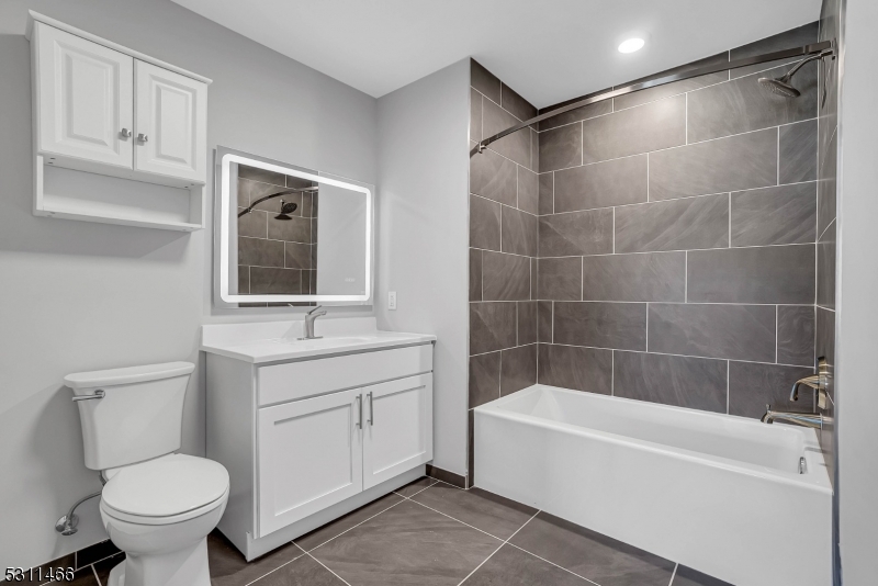 2003 Morris Avenue, Unit 201 Union, NJ 07083 - Photo 3 of 17