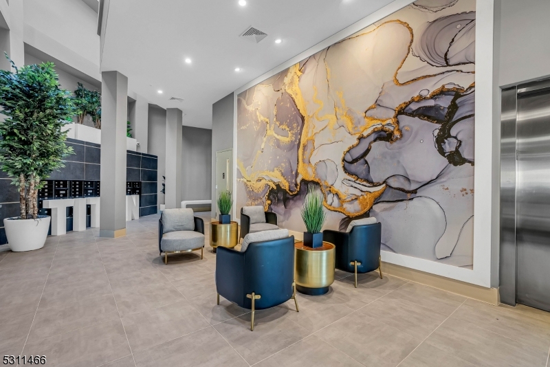 2003 Morris Avenue, Unit 201 Union, NJ 07083 - Photo 8 of 17