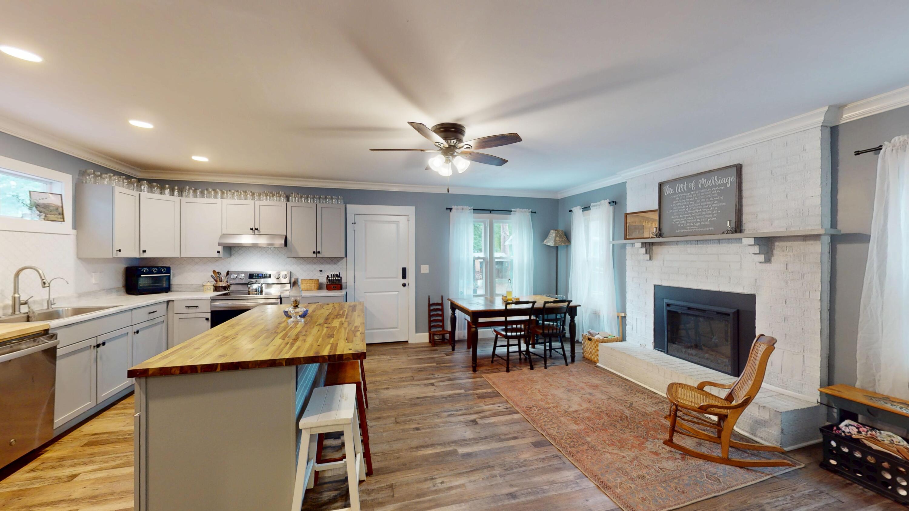 408 Thompson Street Walterboro, SC 29488 - Photo 10 of 47 408-Thompson-Street-05112026_113751