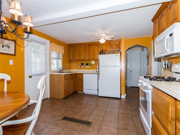 151 Beal Road Waltham, MA 02453 - Photo 3 of 16 Gallery Image 3