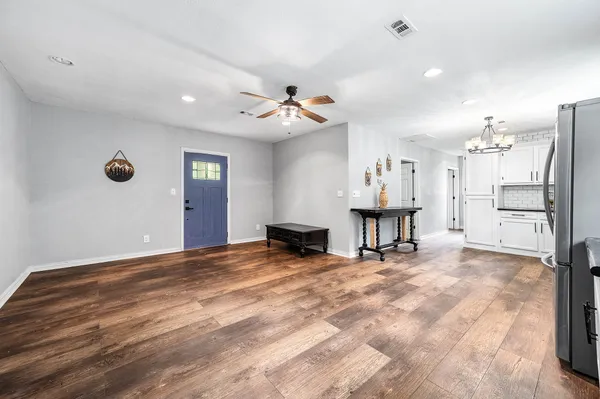 $1,340 | 51 North Winter Crk Road, Cleveland, TX 77328