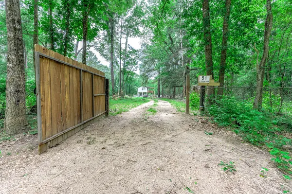 $1,340 | 51 North Winter Crk Road, Cleveland, TX 77328