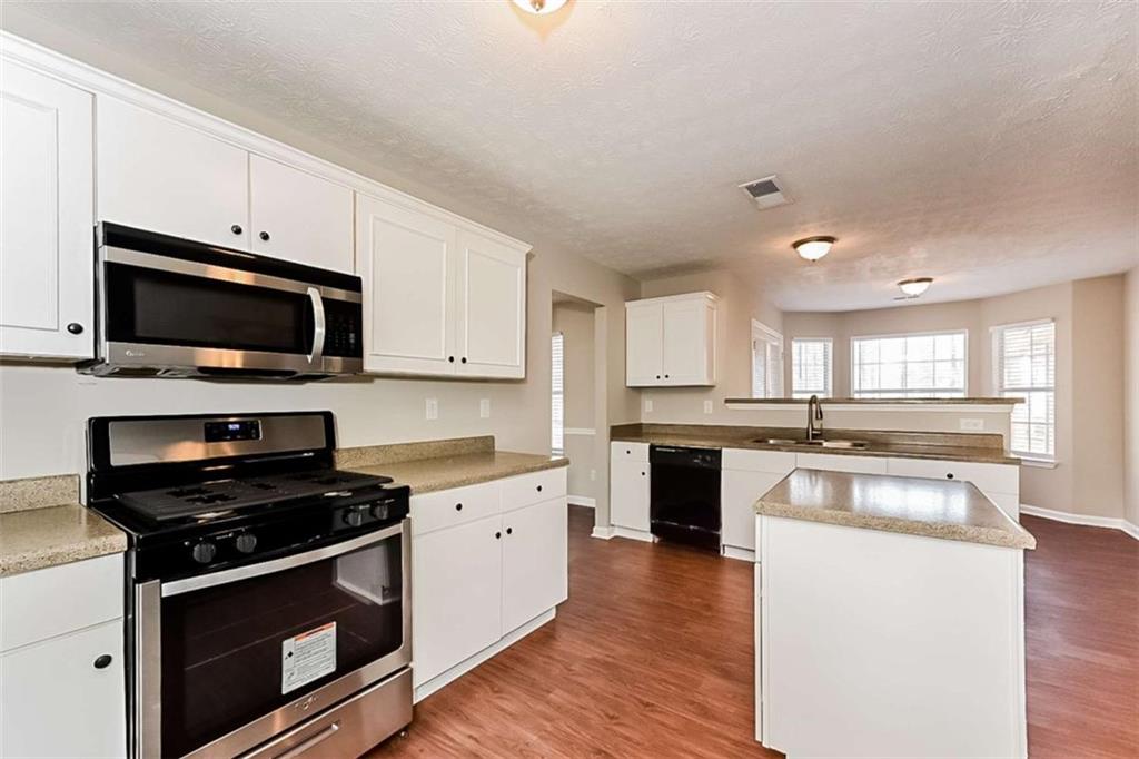 3998 Peachtree Farms Road Rex, GA 30273 - Photo 3 of 15