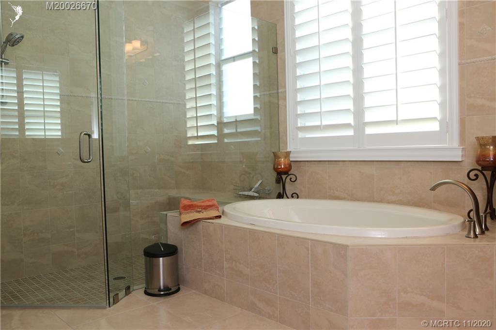 4961 Southeast Inlet Isle Way Stuart, FL 34997 - Photo 21 of 37 Gallery Image 21