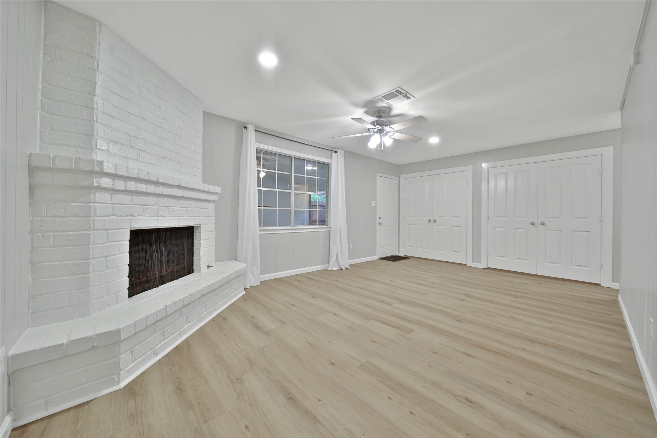 24931 Hickory Hill Road Spring, TX 77380 - Photo 5 of 38