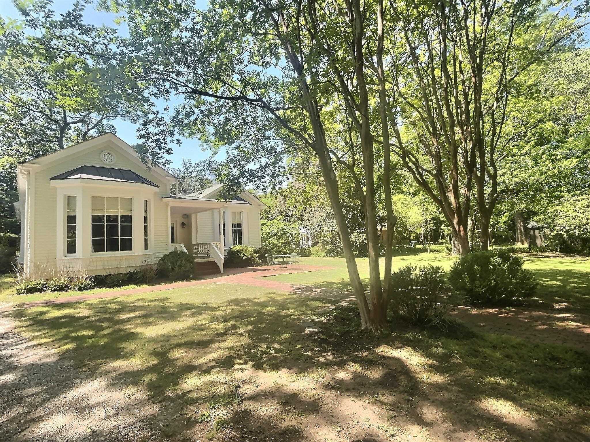348 North Rowlett Street Collierville, TN 38017 - Photo 34 of 39 a front view of a house with a yard