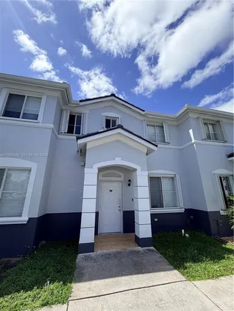 $2,800 | 7319 Northwest 174th Terrace, Unit 103, Hialeah, FL 33015