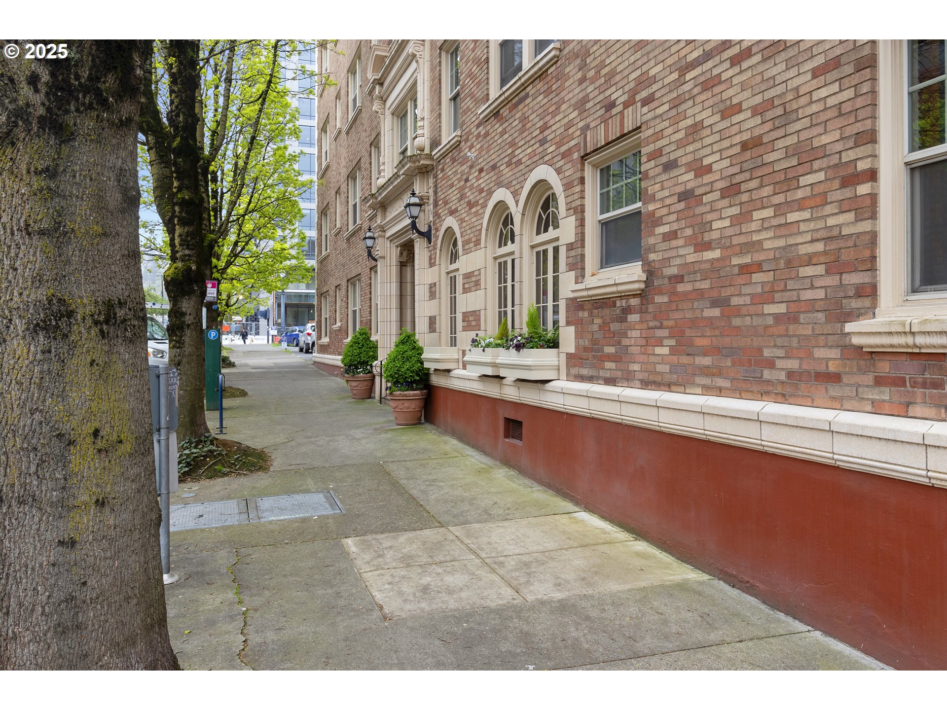 709 Southwest 16th Avenue Portland, OR 97205 - Photo 39 of 43