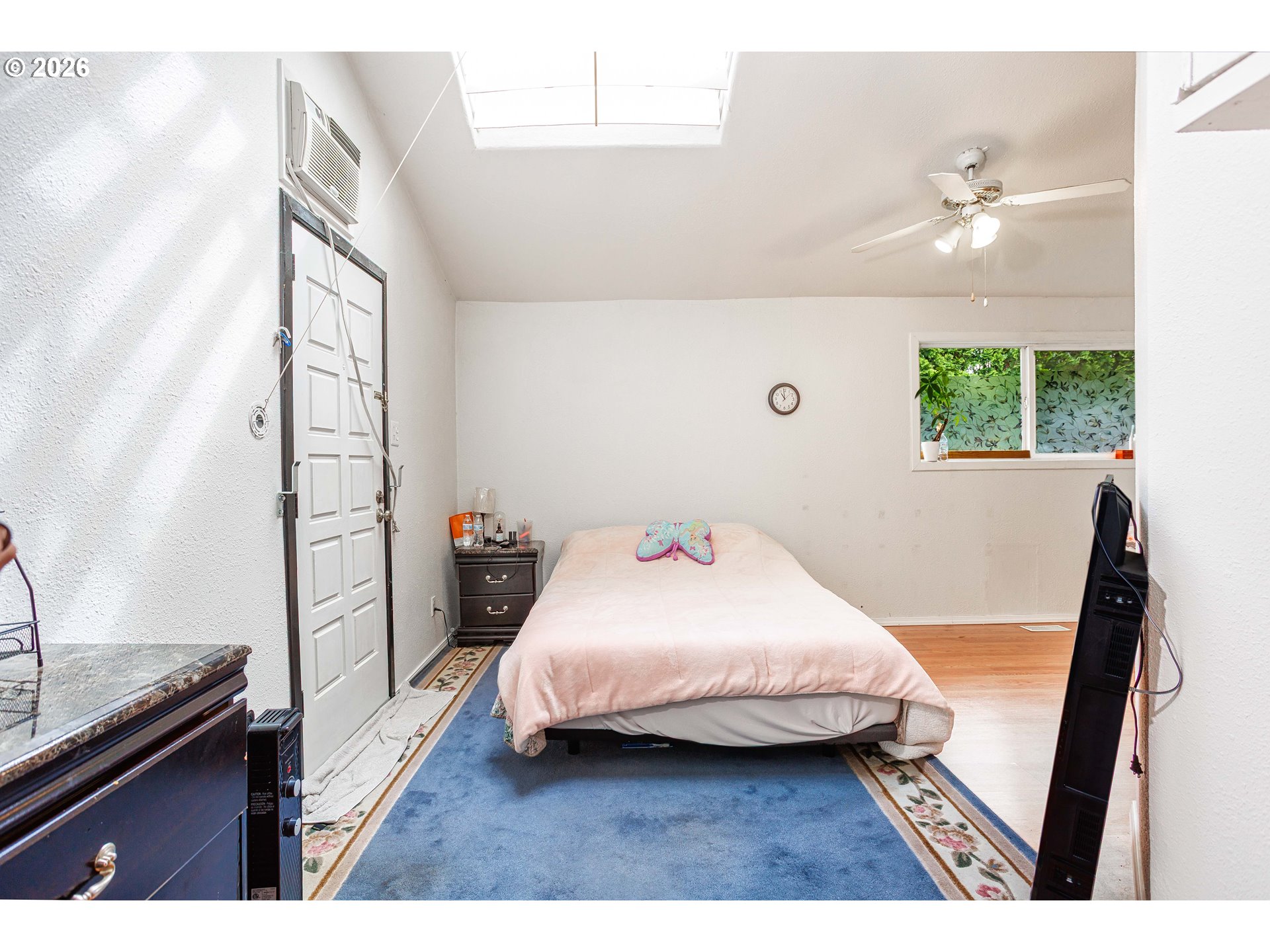 17935 Southeast Pine Street Portland, OR 97233 - Photo 11 of 23
