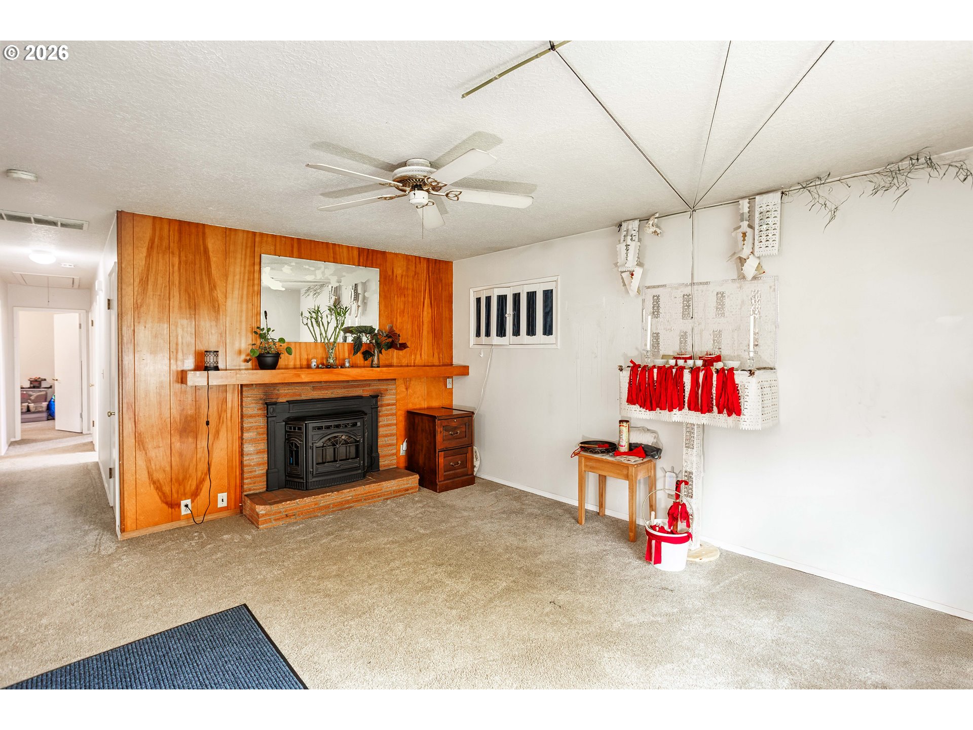 17935 Southeast Pine Street Portland, OR 97233 - Photo 5 of 23