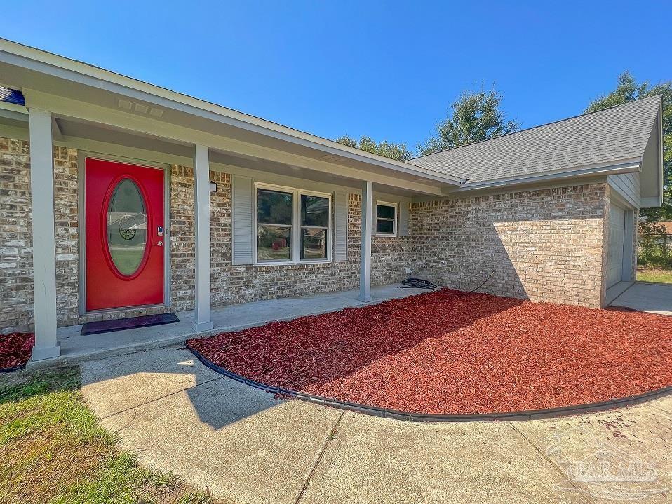 5867 Ibis Road Milton, FL 32583 - Photo 3 of 28