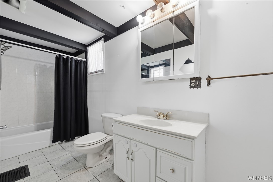 176 15th Street Buffalo, NY 14213 - Photo 16 of 36 First Floor Full Bath