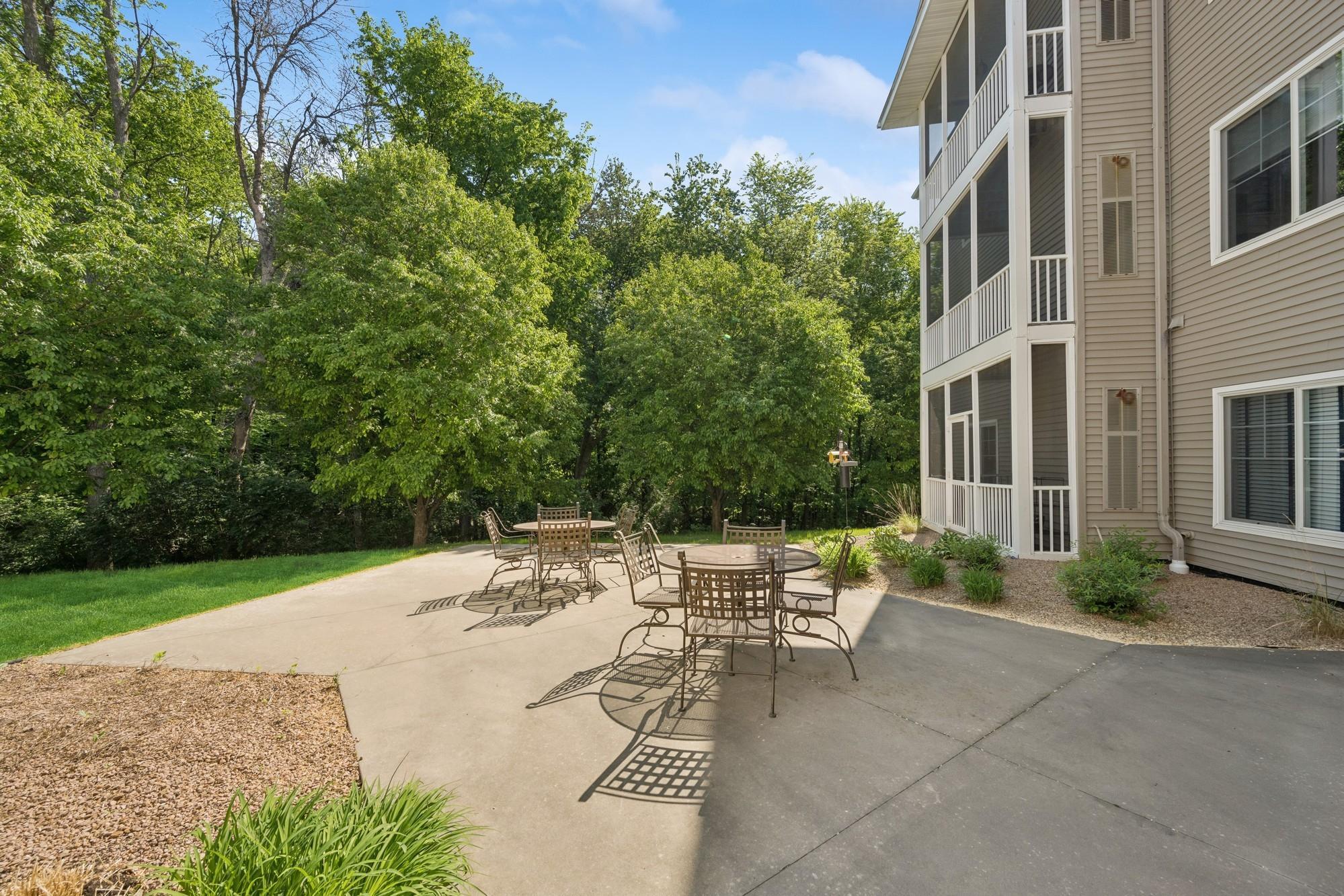 110696 Village Road, Unit 316 Chaska, MN 55318 - Photo 24 of 26 Gallery Image 24