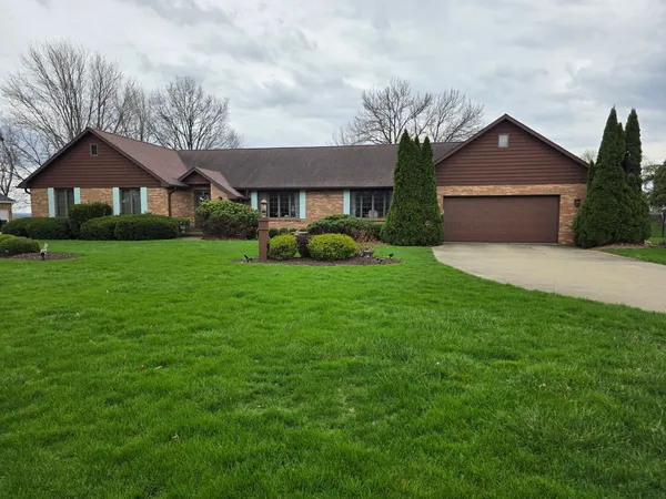 $419,900 | 47 Carriage Hill Court, Sterling, IL 61081
