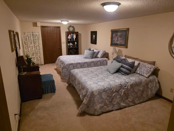 $419,900 | 47 Carriage Hill Court, Sterling, IL 61081
