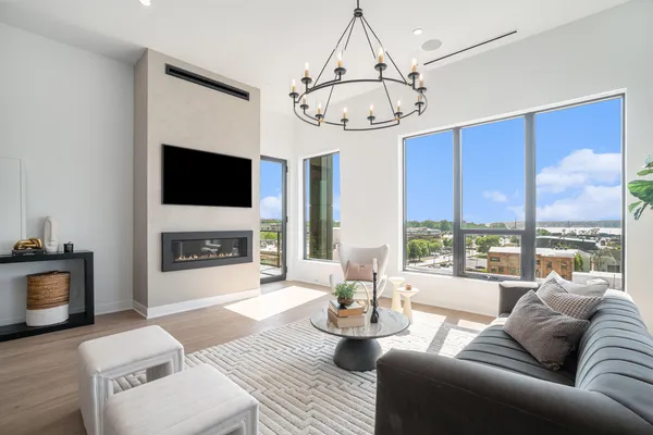 $1,049,000 | 159 South River Avenue, Unit 504, Holland, MI 49423
