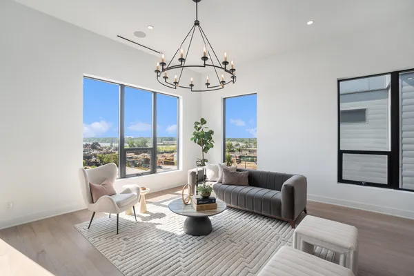 $1,049,000 | 159 South River Avenue, Unit 504, Holland, MI 49423