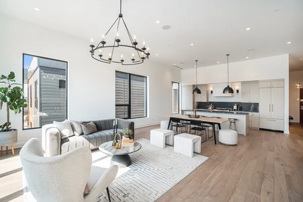 $1,049,000 | 159 South River Avenue, Unit 504, Holland, MI 49423