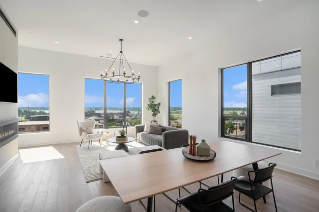 $1,049,000 | 159 South River Avenue, Unit 504, Holland, MI 49423