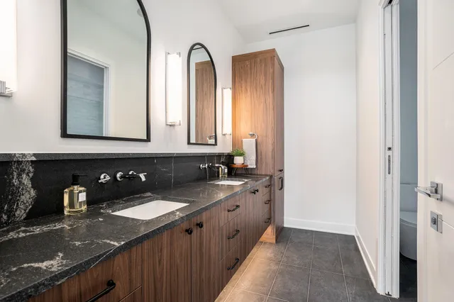 $1,049,000 | 159 South River Avenue, Unit 504, Holland, MI 49423