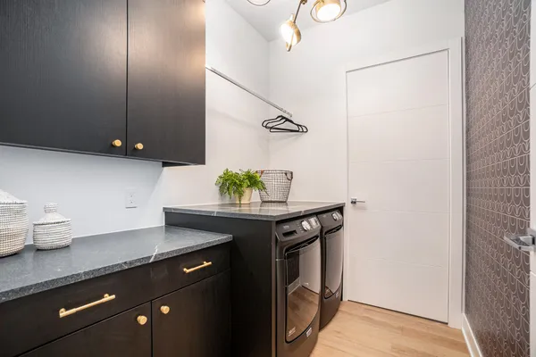 $1,049,000 | 159 South River Avenue, Unit 504, Holland, MI 49423