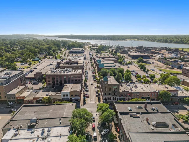 $1,049,000 | 159 South River Avenue, Unit 504, Holland, MI 49423