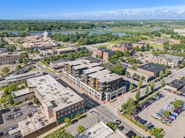 $1,049,000 | 159 South River Avenue, Unit 504, Holland, MI 49423