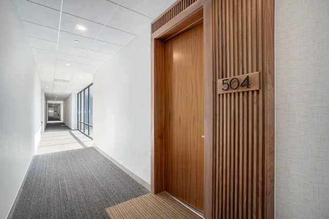 $1,049,000 | 159 South River Avenue, Unit 504, Holland, MI 49423