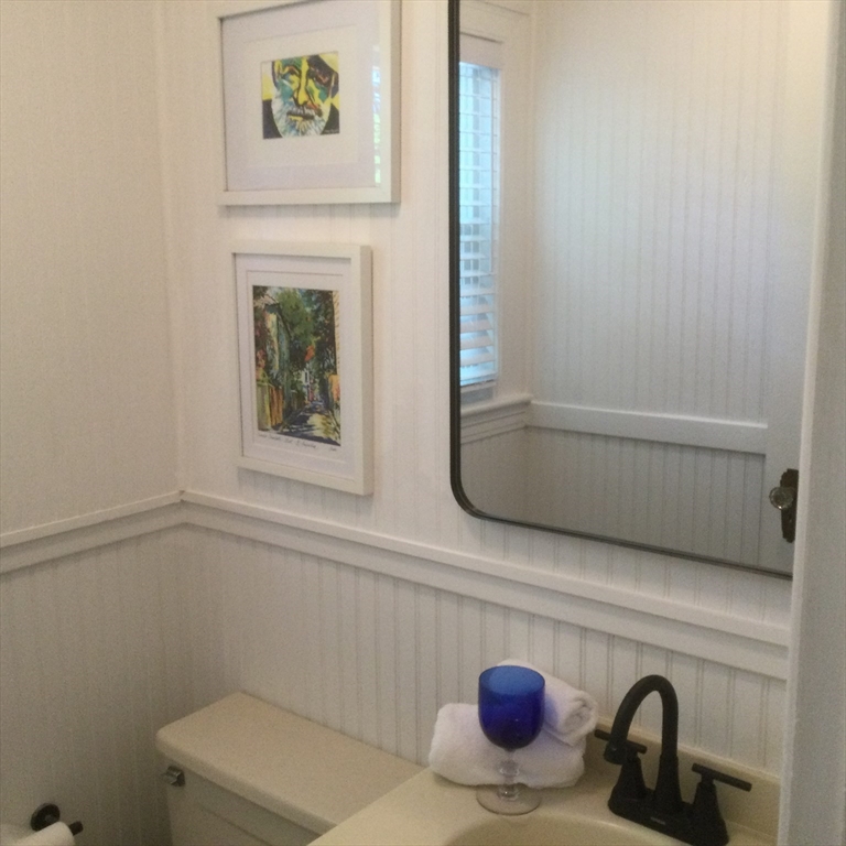 114 Chestnut Street Andover, MA 01810 - Photo 19 of 42