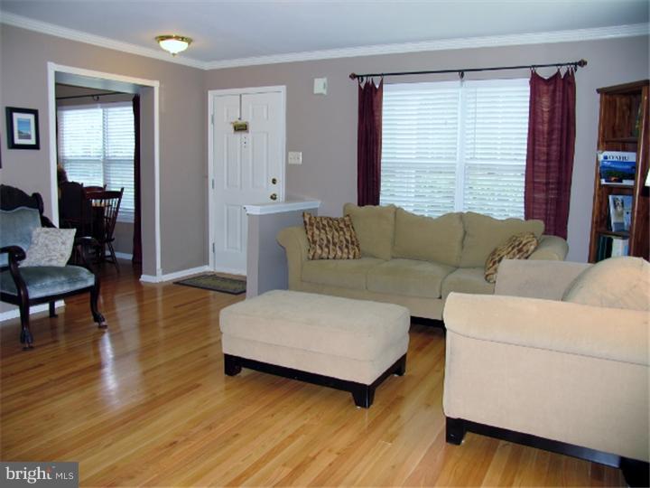 5505 Rinker Circle, Unit 345 Doylestown, PA 18902 - Photo 5 of 19 Living Room